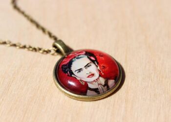 Frida Kahlo: The Suffering Behind Her Paintings