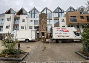 Why Use a Local Removal Company for Your Cornwall Move?