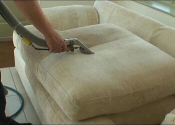 Advantages Of Using A Sofa Cleaning Service