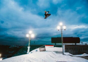 When should kids learn to snowboard?