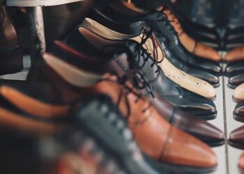 How To Choose Men’s Footwear