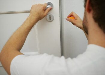 The Advantages Of Hiring Professional Locksmiths For Your Security Needs