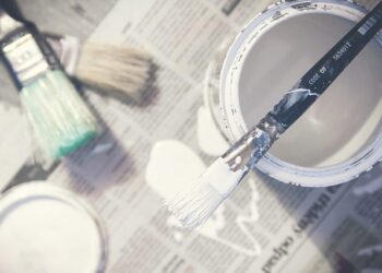Advantages of Working with a Professional Painting and Decorating Service in Glasgow