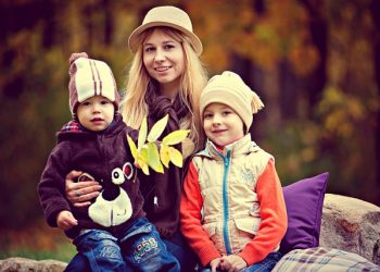 The Benefits Of A Studio For Your Family Photo Shoot