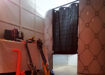 Top 10 reasons you should hire a photo booth