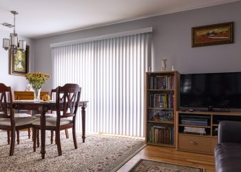 The Advantages of Putting up Window Blinds at Home