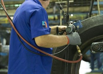 The Benefits of Buying Workwear Bundles