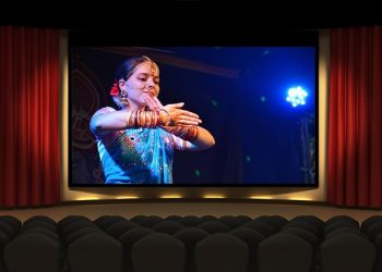 Advantages of watching movies at a cinema theatre
