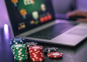 Why You Should Gamble at Online Casinos