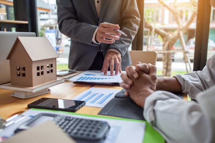 Advantages of Using A Belfast Mortgage Broker