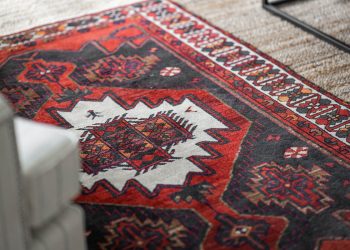 The Advantages of Hiring Expert Area Rug Cleaning Service