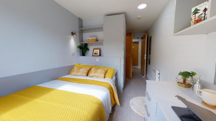 How to move into student accommodation
