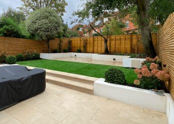 Should You Use a Garden Landscaper?