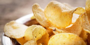 Enjoy Snacking Guilt-Free: The Many Advantages of Low-Calorie Crisps