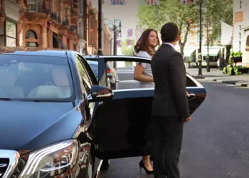 Exploring London in Style: How a Chauffeur Service Enhances Your Experience