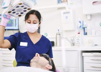 Maximize Your Potential: The Advantages of Exploring Dental Job Listings