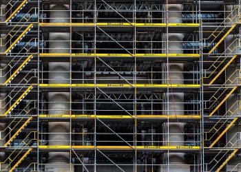 Saving Time and Money with a Professional Scaffolding Company in London