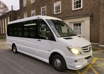 Convenience, Flexibility, and Affordability: The Benefits of Using a Minibus Hire Heathrow Airport
