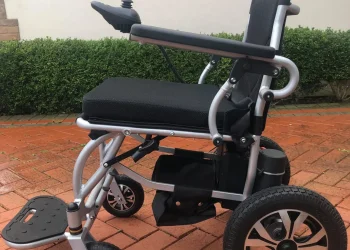 How to Choose an Electric Folding Wheelchair