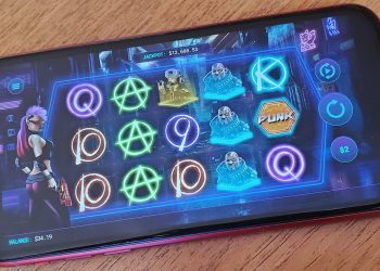 Spinning the Reels with Glowin88: Reasons to Play Slot Games on a Premier Platform