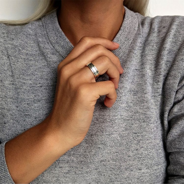 Engaging in Elegance: Why Silver Rings Make the Perfect Engagement Rings