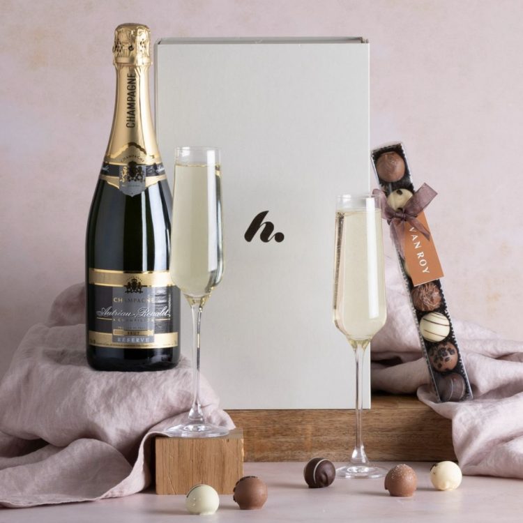 The Timeless Appeal of Giving Wine & Champagne Gifts: Exploring its Popularity in Modern Culture
