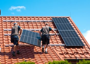 Peace of Mind with Warranty and Support: Why Choose a Professional for Solar Battery Installation in Bedford