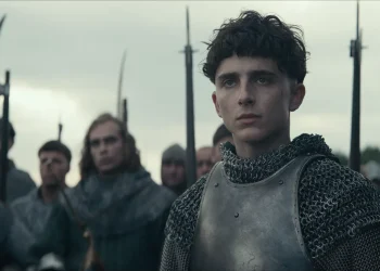 Czasowe Podróże z Ekranu: Dlaczego Filmy Historyczne Cieszą Się Rośnie Popularnością