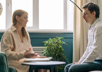 Navigating Life’s Challenges: Benefits of Collaborating With a Skilled Psychotherapist Based in London