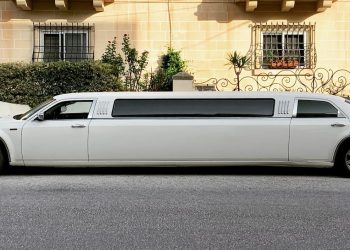 The Luxurious Advantage: Unveiling the Benefits of Limo Hire in Birmingham