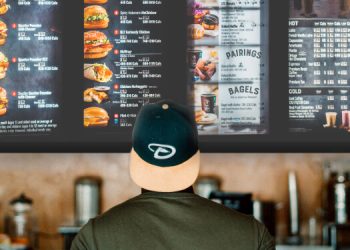 Improving Customer Engagement: The Power of Digital Menu Screens in Food Establishments