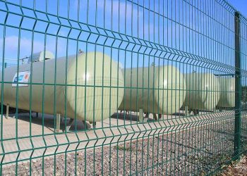 Essential Factors to Consider When Buying Security Fencing in the UK