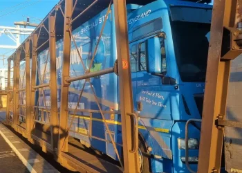 Navigating the Challenges of UK to France Removals: How a Professional Moving Company Can Help