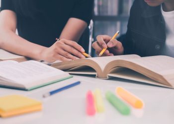 Enhancing Academic Performance with a London Private Tutor