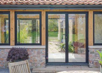 How Professionals Enhance the Performance of Aluminium Windows and Doors