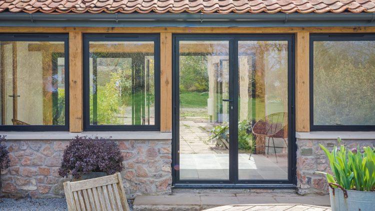 How Professionals Enhance the Performance of Aluminium Windows and Doors