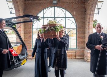 How Funeral Directors in Sutton Coldfield Support Families in Planning Meaningful Memorials