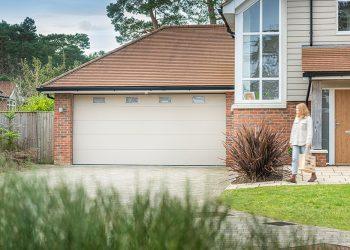 The Essential Benefits of Using Professionals for Garage Doors in Leicester