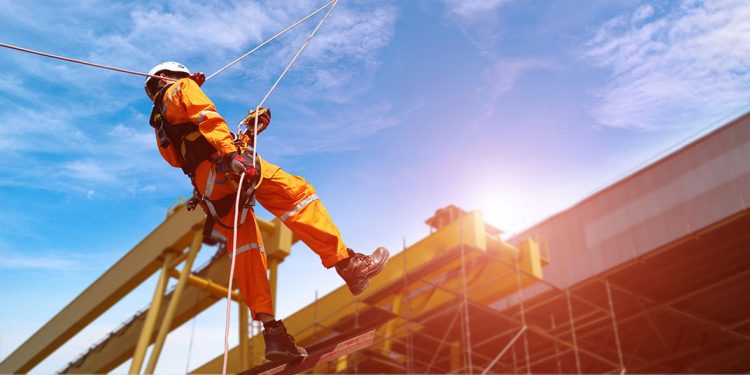 Harnessing the Benefits of Rope Access in Maintenance and Inspections
