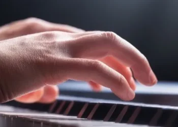 Unlocking Musical Potential: How Online Piano Teachers Transform Learning