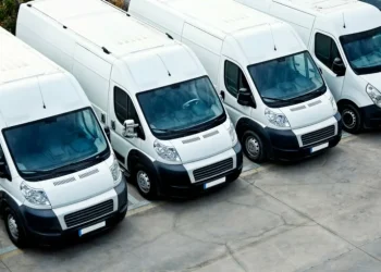 Key Considerations for Choosing the Right Fleet Van Insurance