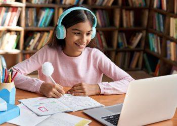 Framtidens Läxhjälp och Teknologiska Lösningar