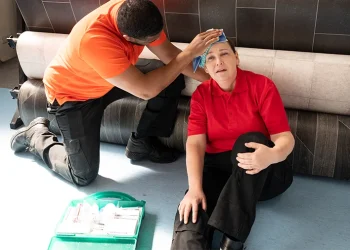 First Aid at Work: Why Workplace First Aid Courses Are Essential