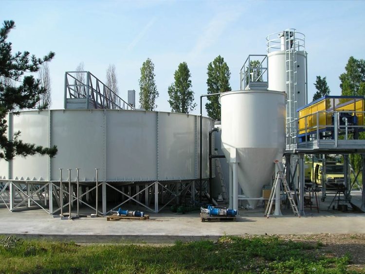 A Comprehensive Overview of Industrial Waste Treatment Processes and Technologies